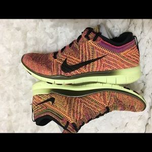Nike Free FlyKnit